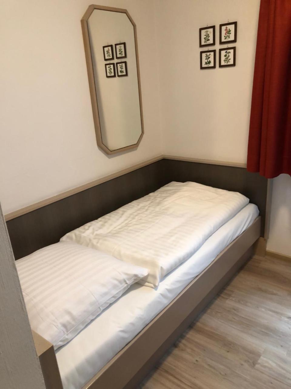 Gaestehaus Hotel Wilms Köln Ngoại thất bức ảnh