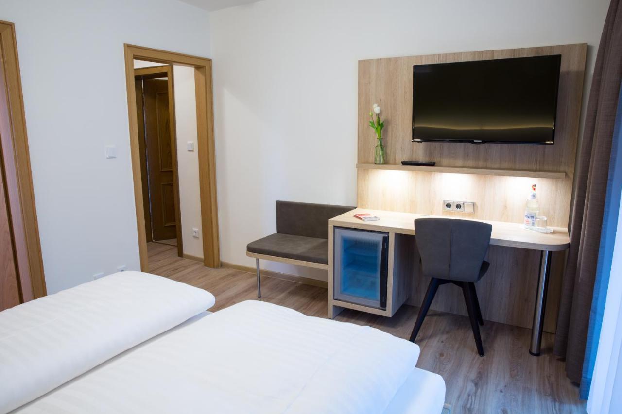 Gaestehaus Hotel Wilms Köln Ngoại thất bức ảnh